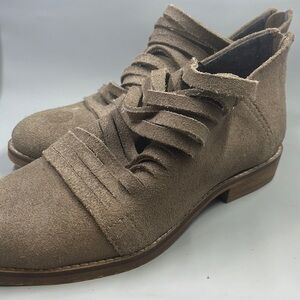 Tennis Brand‎ Suede Shoes